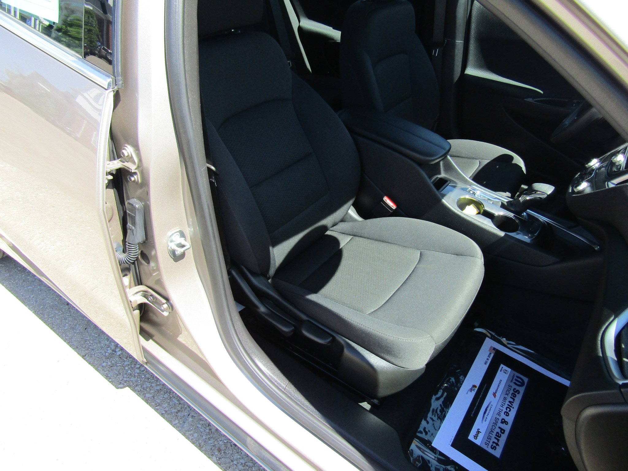 Used 2024 Chevrolet Malibu LT FWD image 18