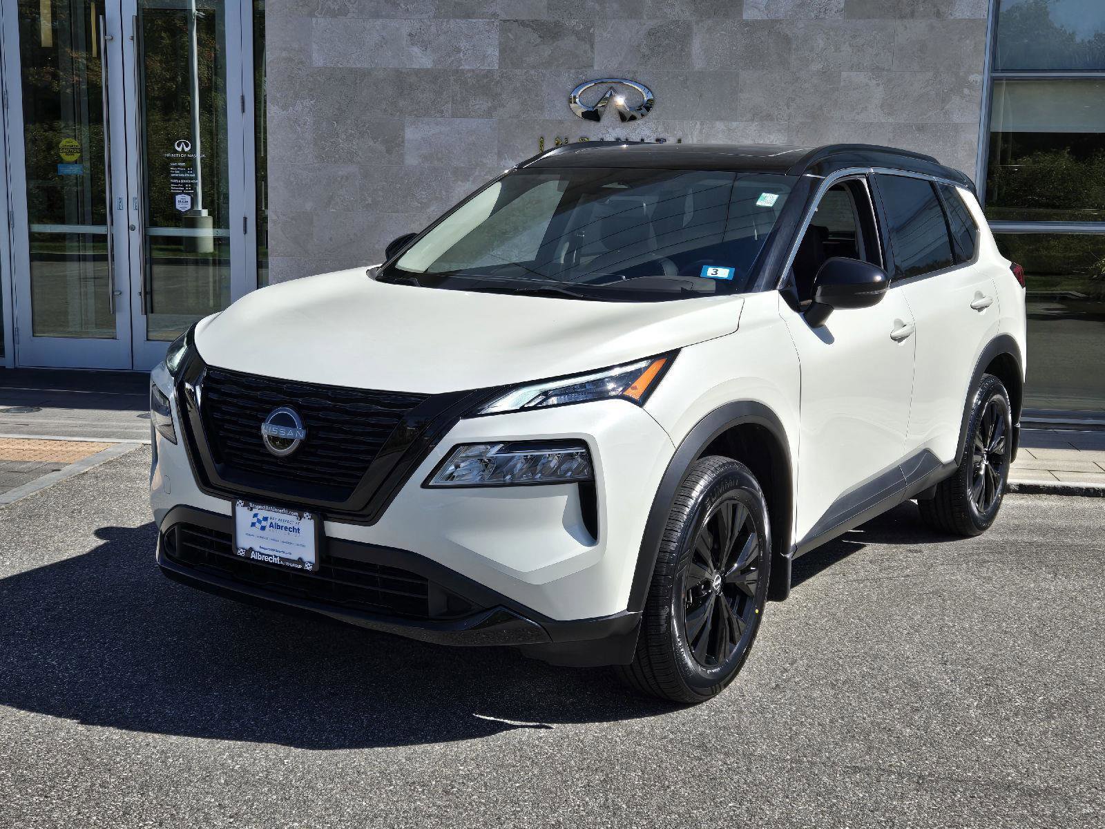 Used 2023 Nissan Rogue SV w/ SV Premium Package