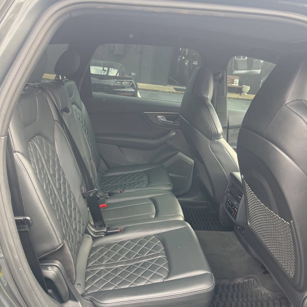 Used 2021 Audi SQ7 Premium Plus AWD/4WD image 14