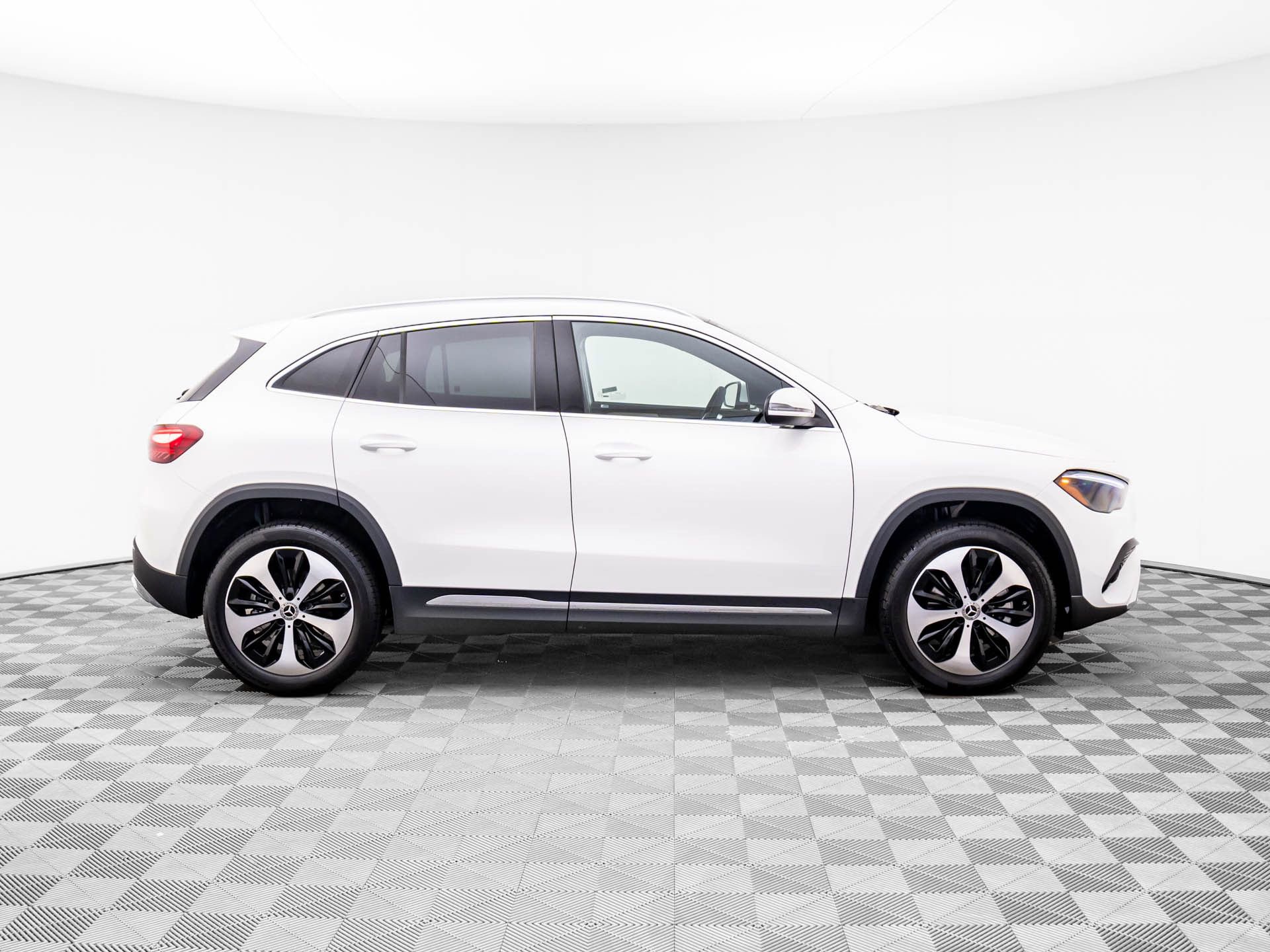 New 2026 Mercedes-Benz GLA 250 4MATIC image 7