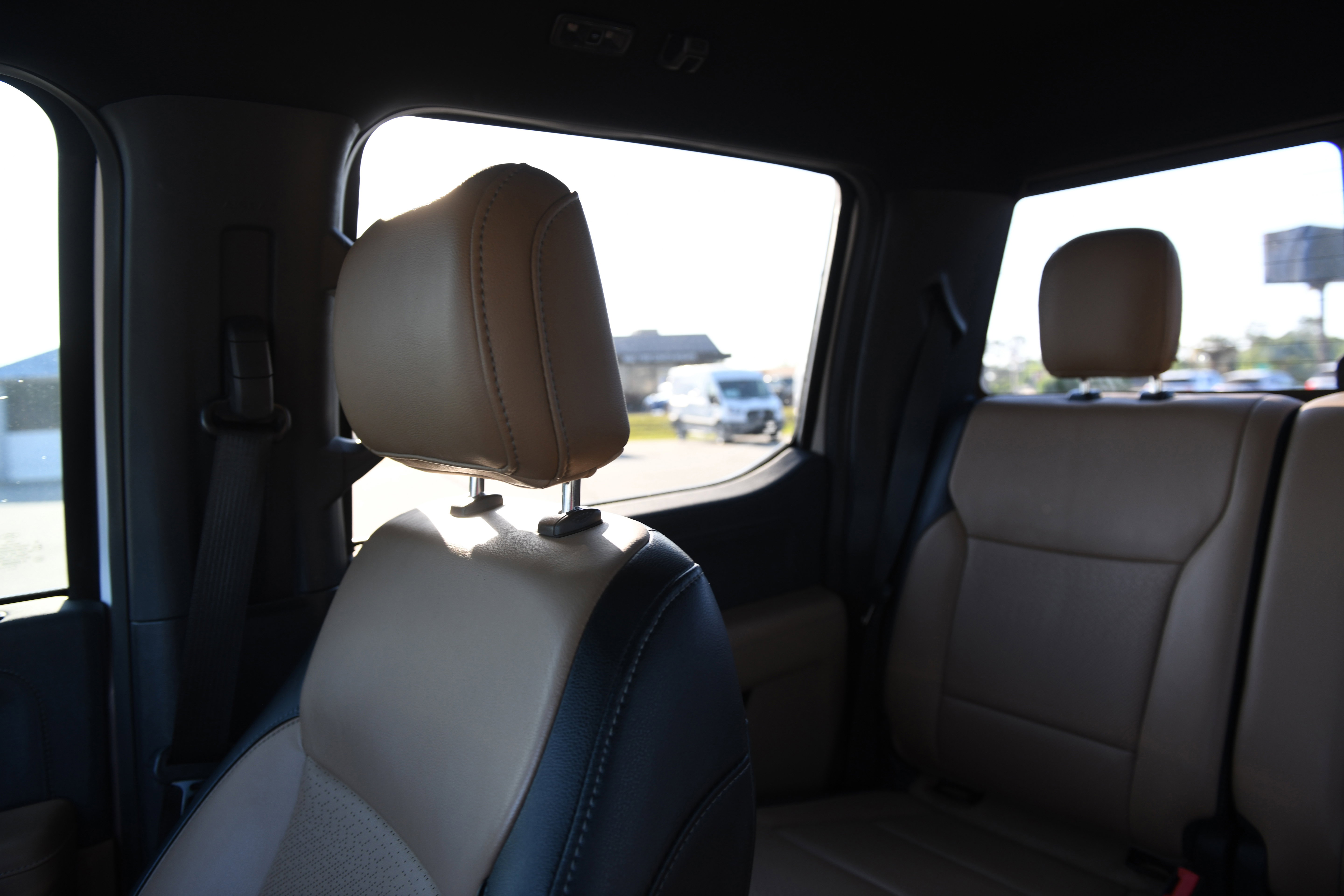 Used 2021 Ford F150 Lariat w/ Equipment Group 502A High AWD/4WD image 23