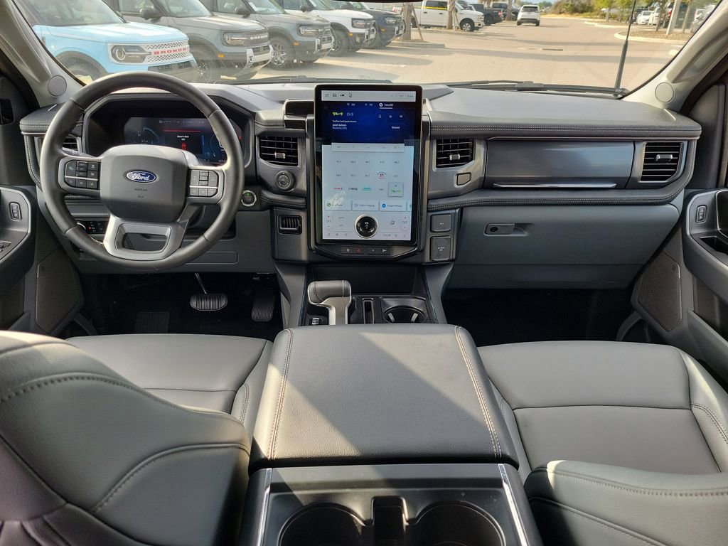 Used 2025 Ford F150 Lightning Flash image 12