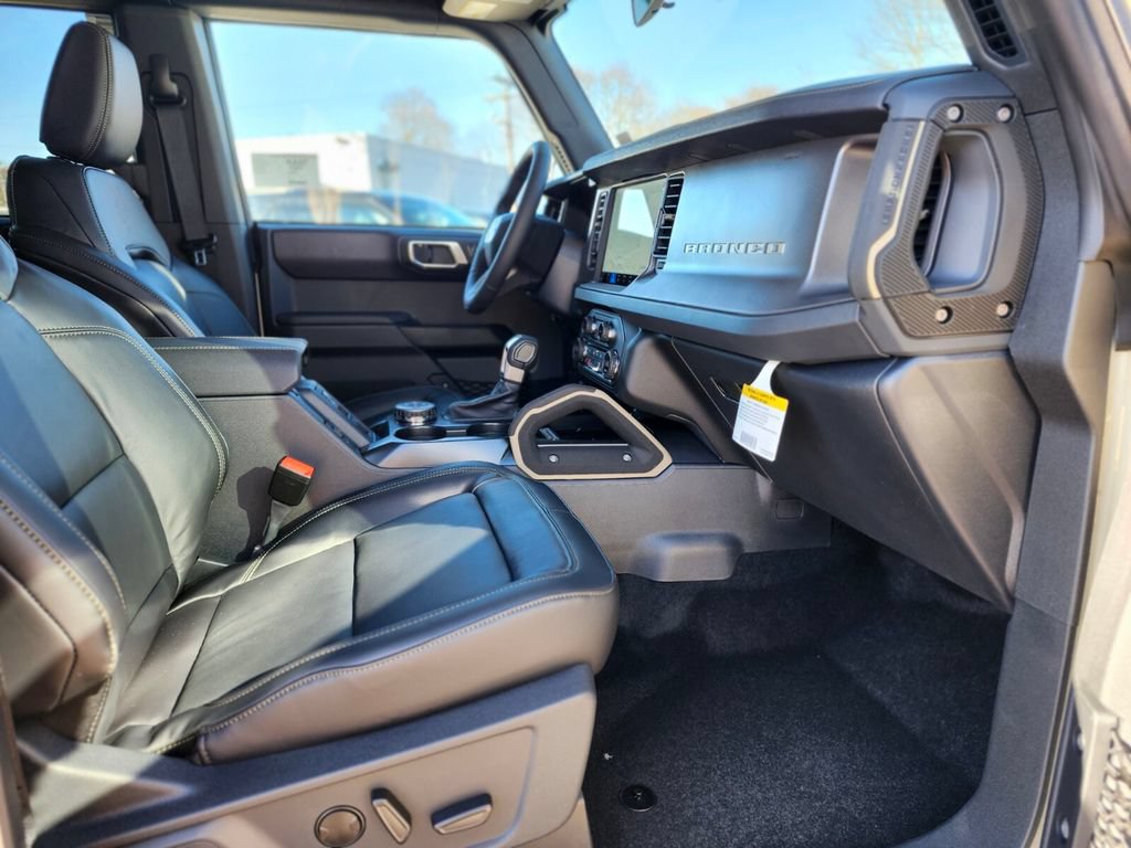 New 2025 Ford Bronco Badlands AWD/4WD image 11