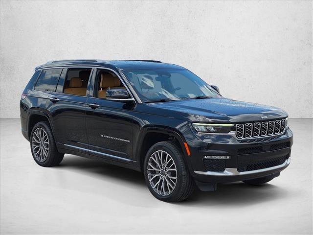 Used 2021 Jeep Grand Cherokee L Summit AWD/4WD image 3