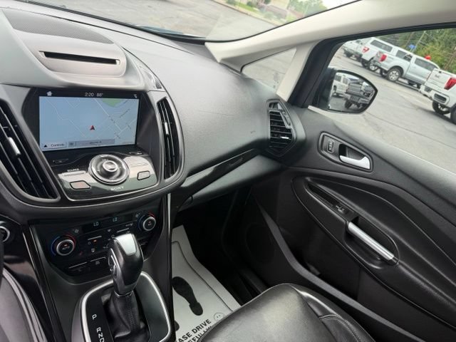 Used 2018 Ford C-MAX Titanium FWD image 27