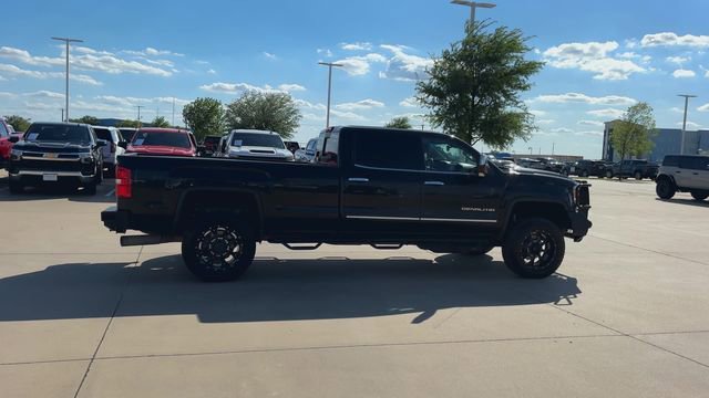 Used 2018 GMC Sierra 3500 Denali w/ Duramax Plus Package AWD/4WD image 8