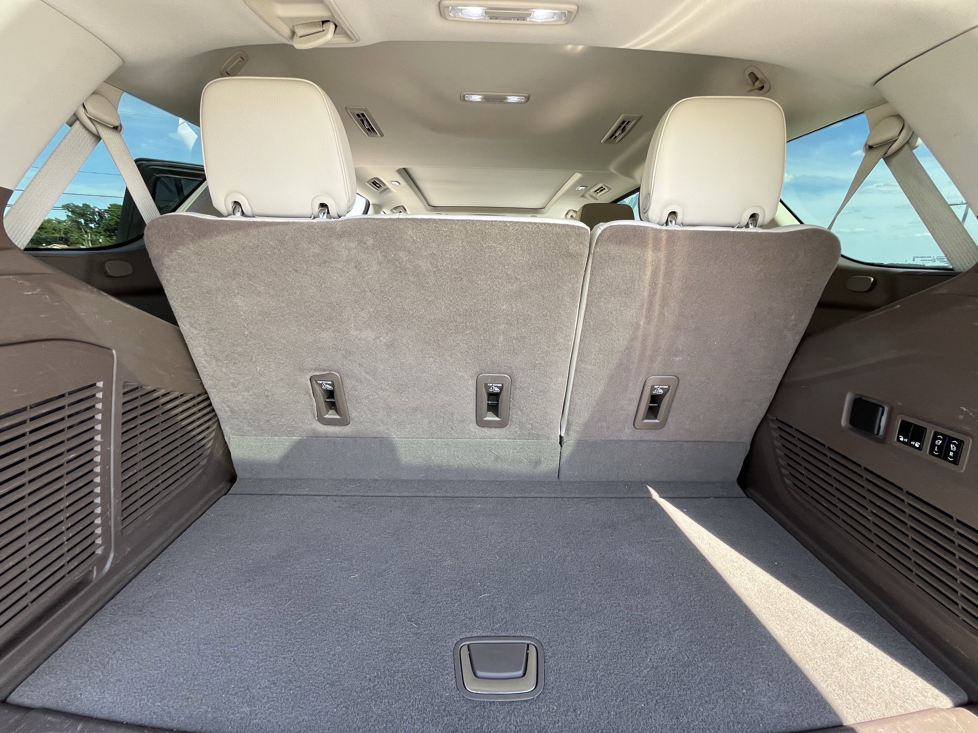Used 2023 GMC Yukon Denali AWD/4WD image 34