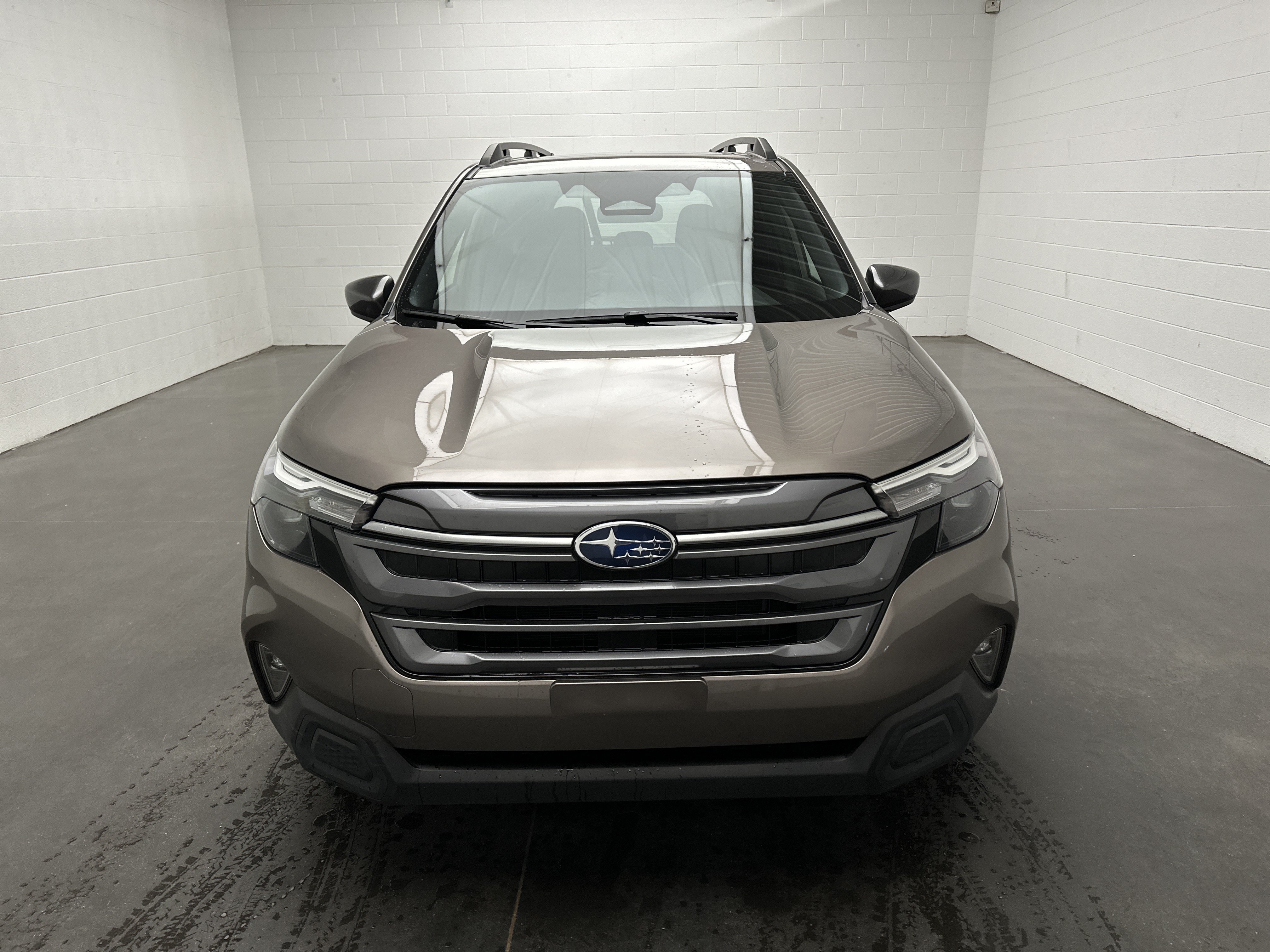 Used 2025 Subaru Forester Premium AWD/4WD image 3