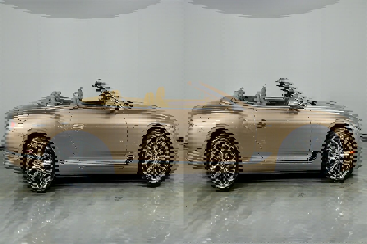 Used 2021 Bentley Continental GT image 14