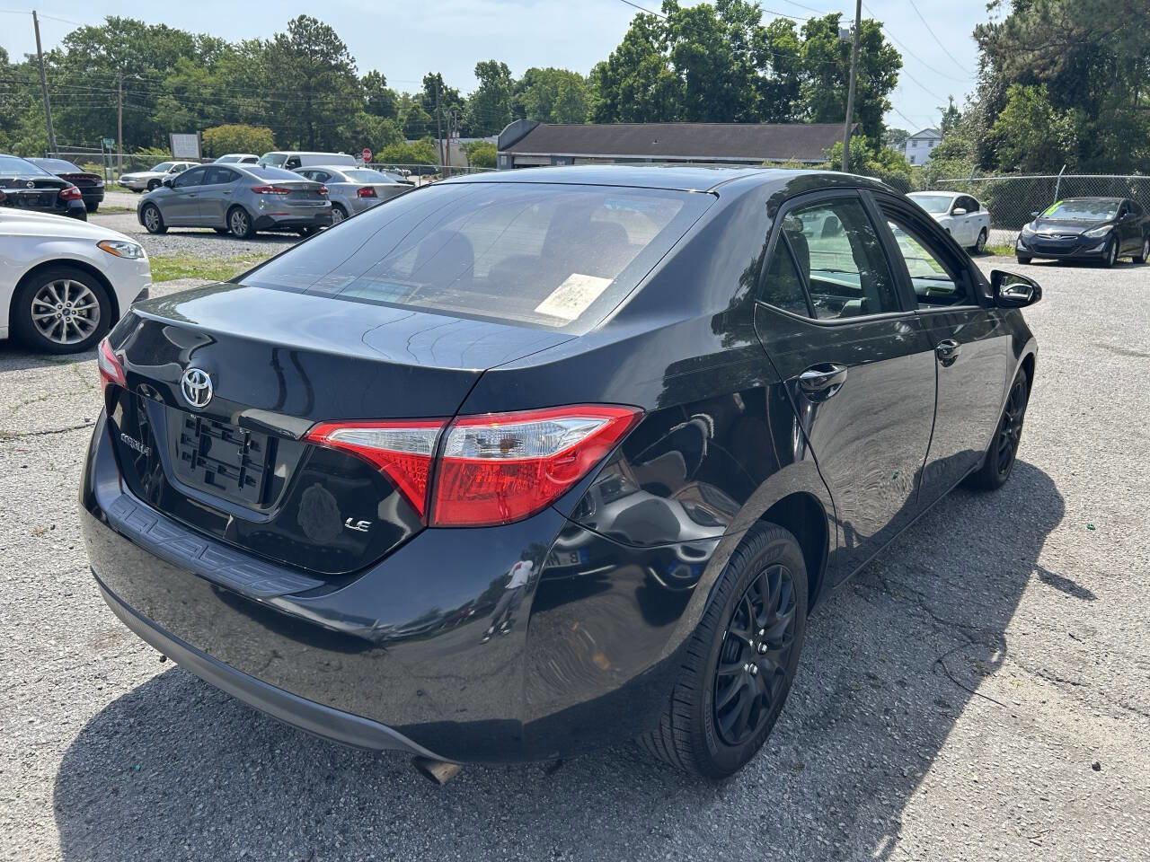 Used 2015 Toyota Corolla LE image 29