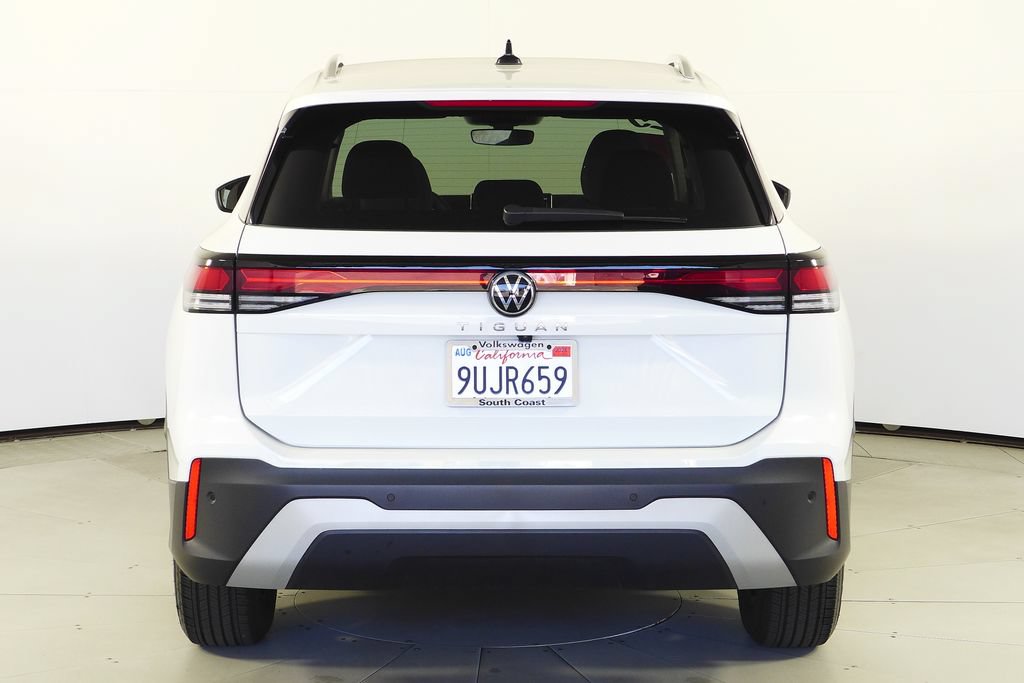 Used 2025 Volkswagen Tiguan S FWD image 8