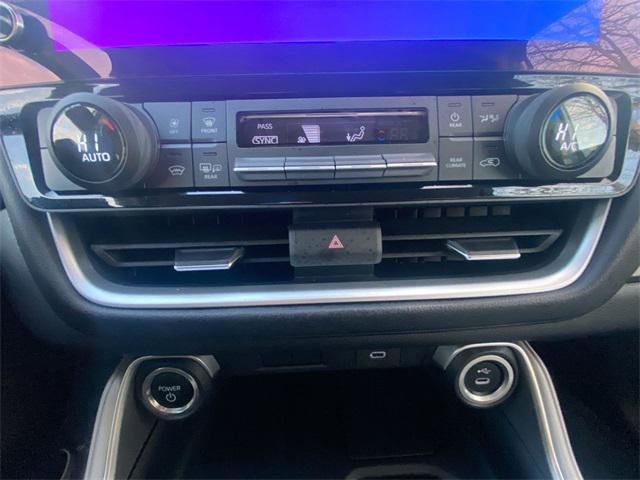 Certified 2025 Toyota Grand Highlander AWD Hybrid image 17