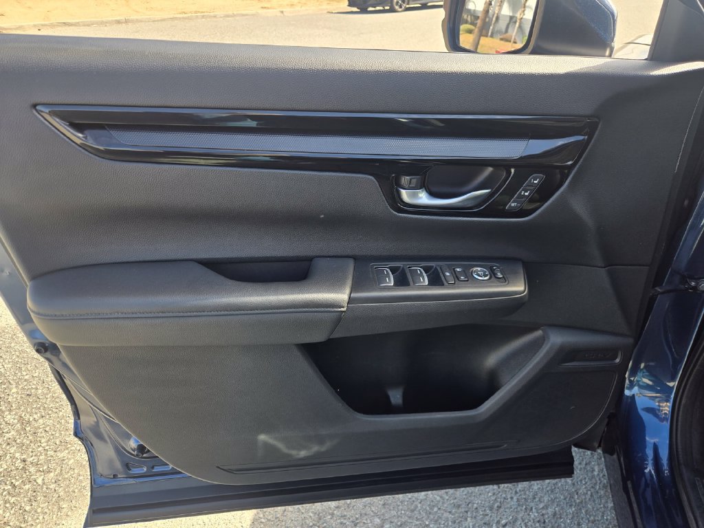 Used 2024 Honda CR-V EX-L image 17