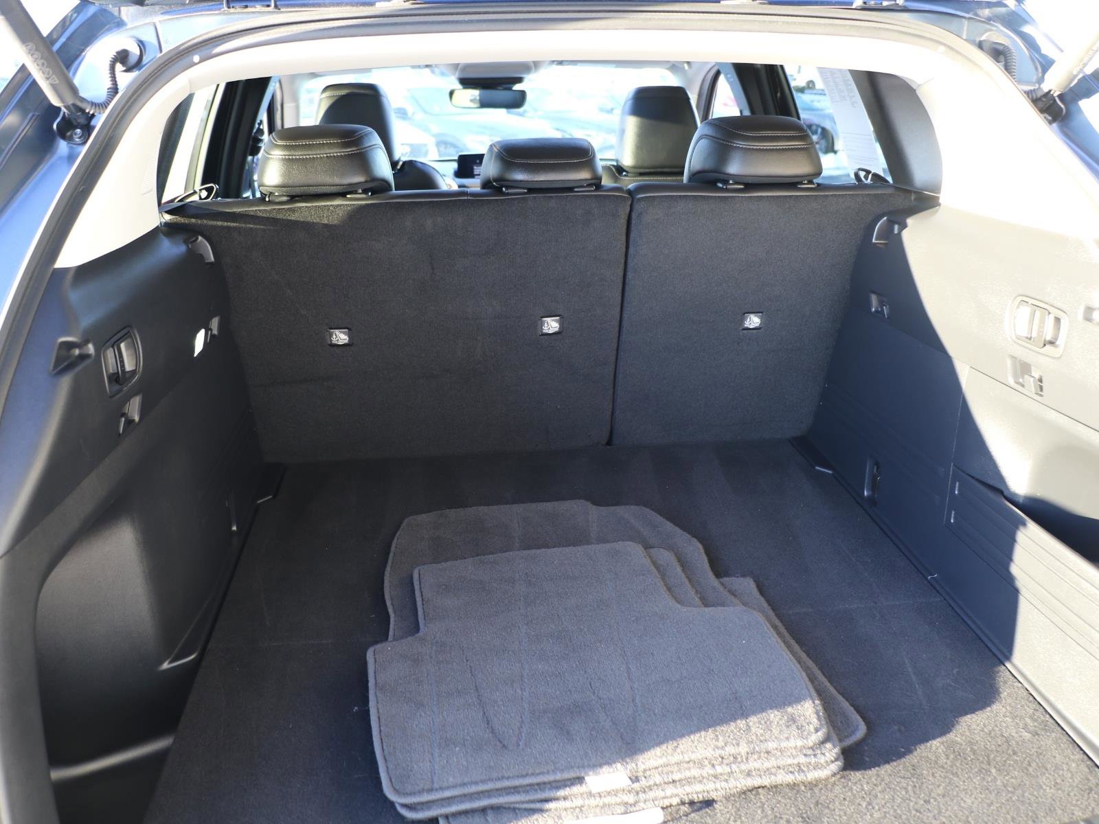 Certified 2025 MAZDA CX-50 2.5 Hybrid w/ Premium Plus Pkg image 10