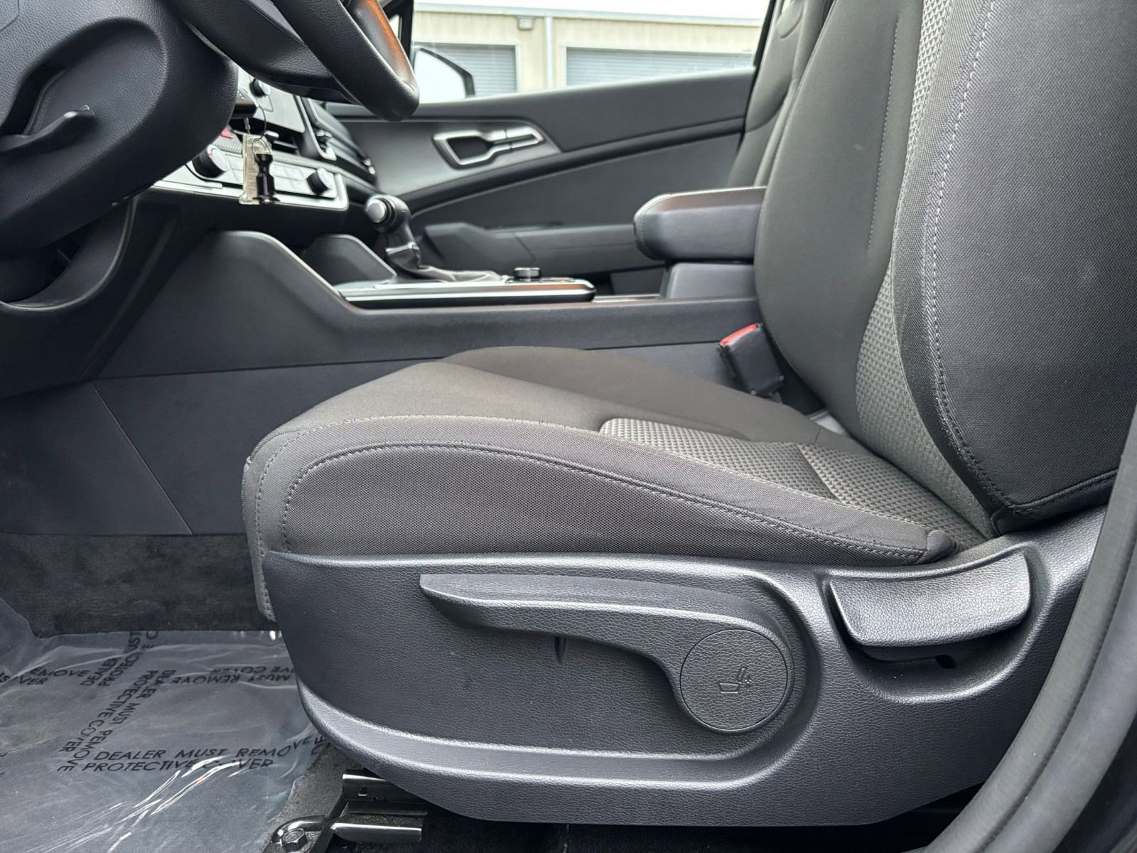 Used 2025 Kia Sportage LX image 25