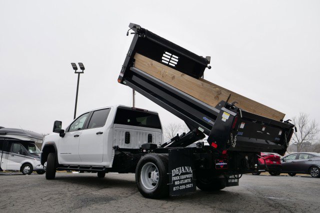 Used 2024 GMC Sierra 3500 Pro w/ Convenience Package AWD/4WD image 12