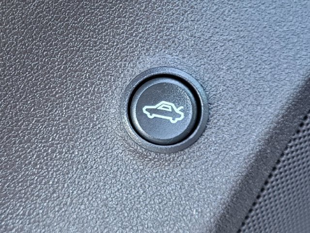 Used 2011 Chevrolet Malibu LT w/ Power Convenience Package FWD image 9