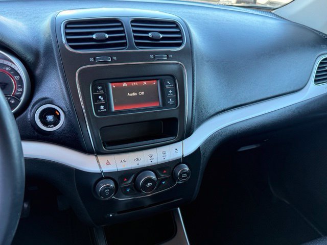 Used 2018 Dodge Journey SE w/ Connectivity Group FWD image 21