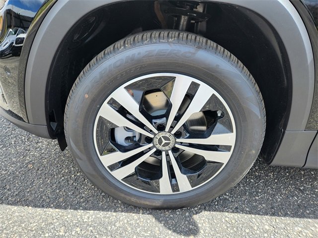 New 2025 Mercedes-Benz GLB 250 4MATIC image 18