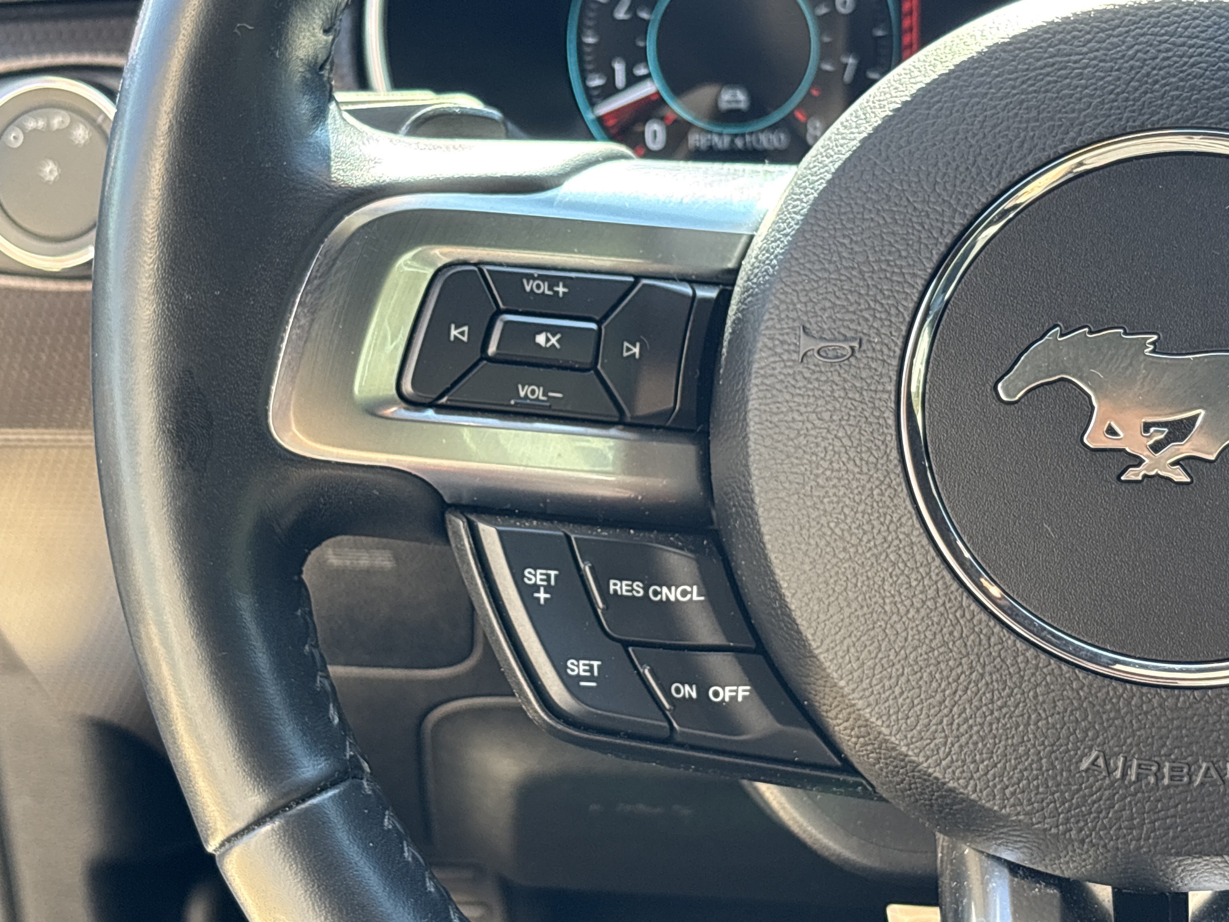 Used 2020 Ford Mustang GT Premium w/ Equipment Group 401A RWD image 19