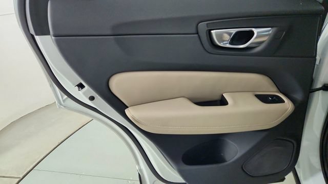 New 2026 Volvo XC60 B5 Plus w/ Climate Package AWD/4WD image 29