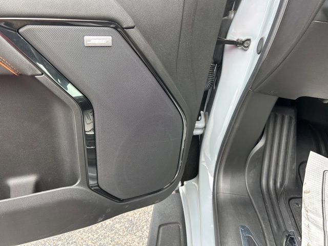Used 2024 GMC Sierra 1500 AT4 w/ Technology Package AWD/4WD image 14