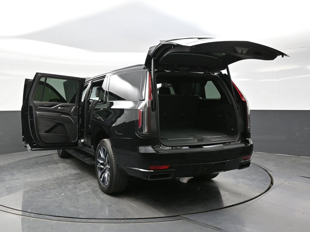 Certified 2023 Cadillac Escalade ESV Sport w/ Touring Package image 40