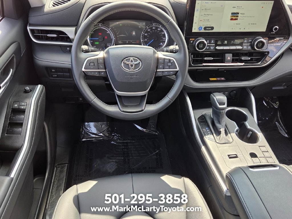 Used 2026 Toyota Highlander XLE AWD/4WD image 13