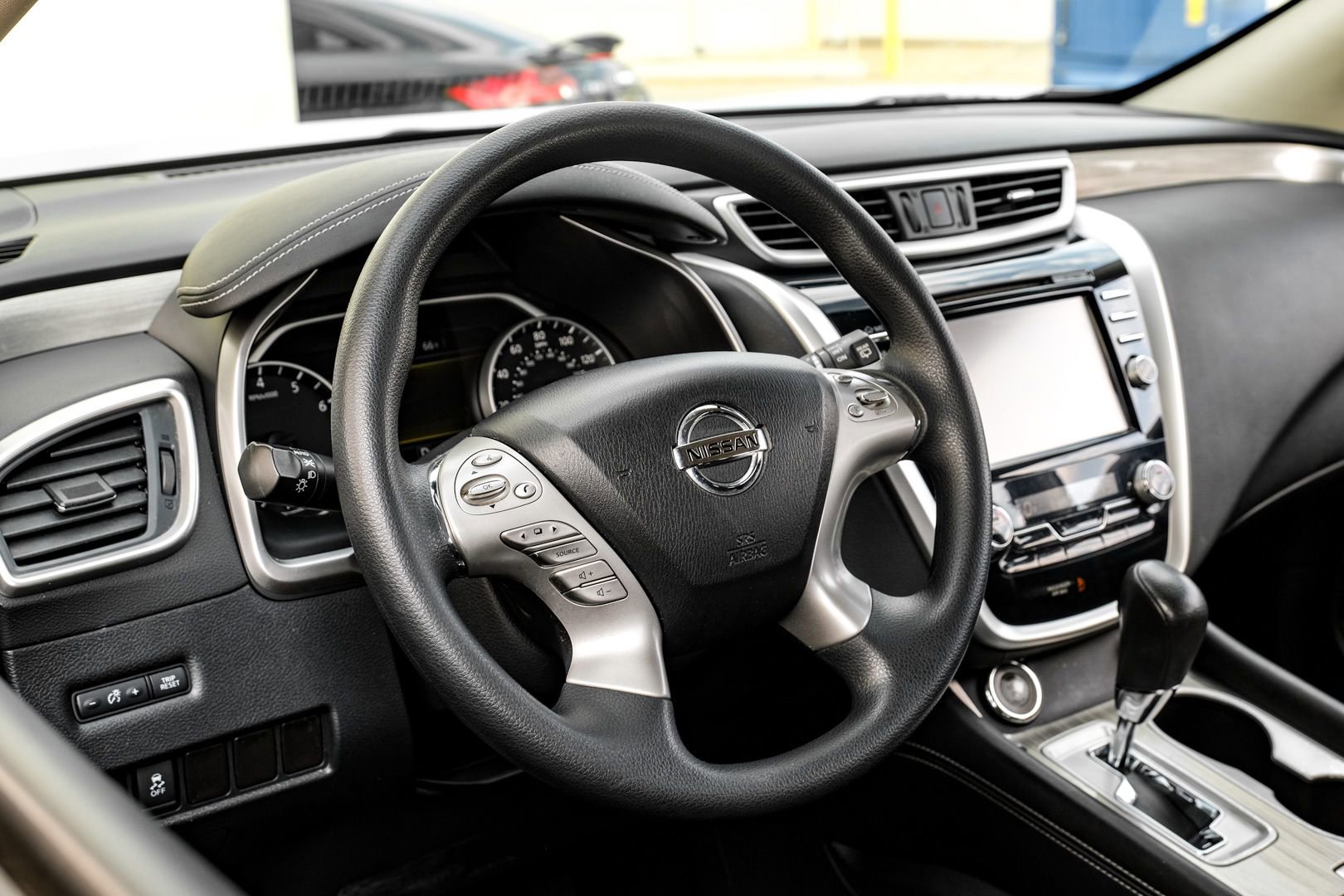 Used 2017 Nissan Murano S w/ Navigation Package image 14