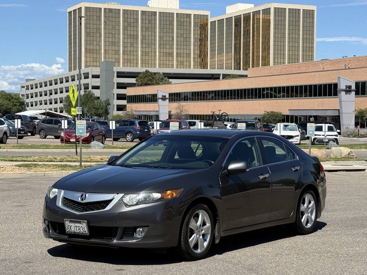 Used 2009 Acura TSX w/ Technology Package FWD image 2