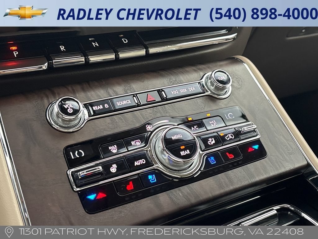 Used 2020 Lincoln Aviator Grand Touring w/ Equipment Group 302A AWD/4WD image 11