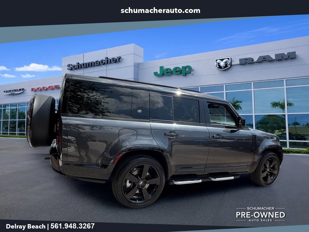 Used 2023 Land Rover Defender 130 X-Dynamic SE AWD/4WD image 7