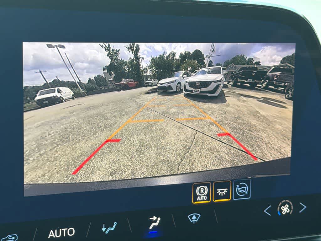 Used 2026 Chevrolet Equinox EV LT FWD image 27
