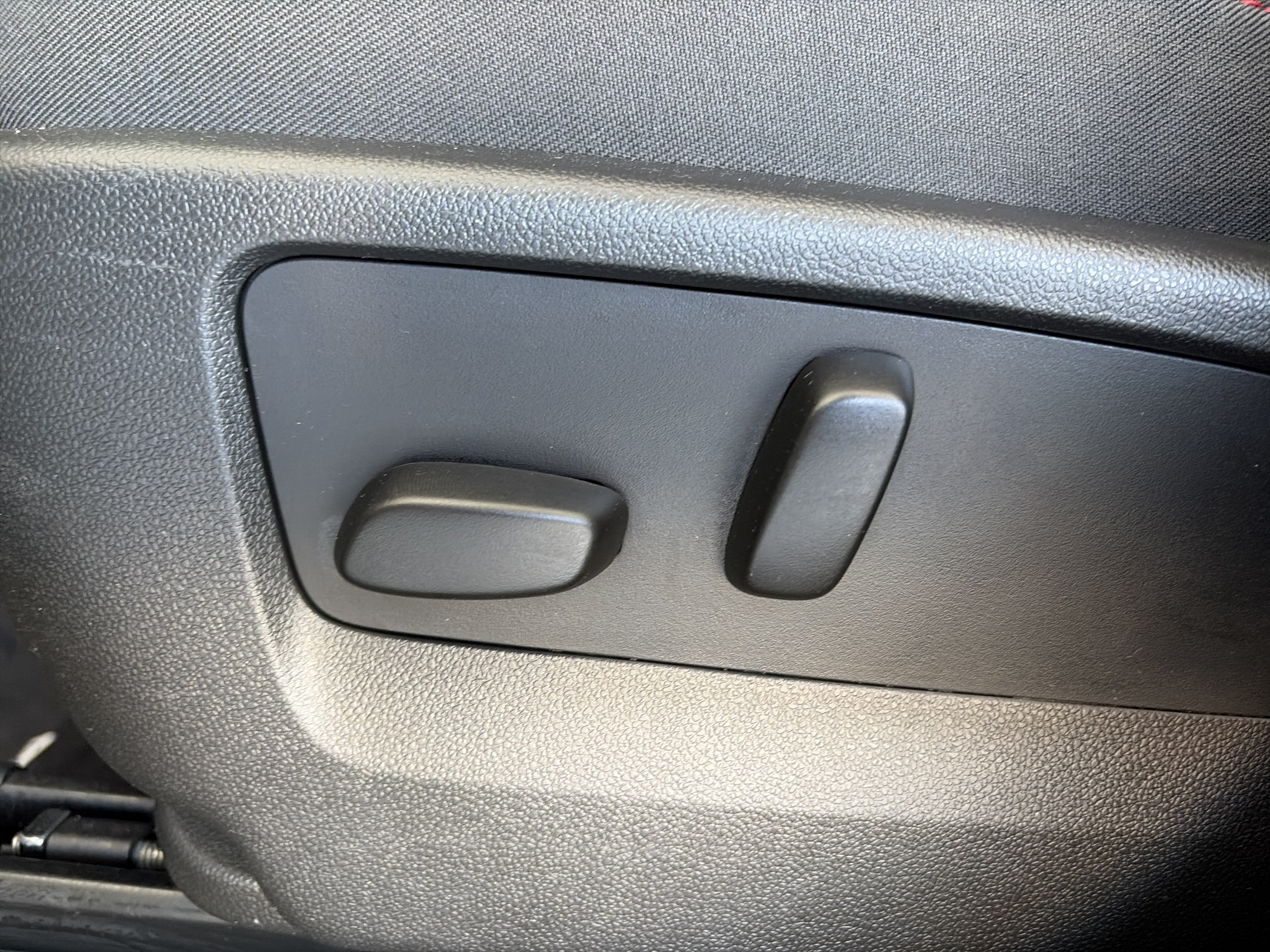 Used 2022 Buick Envision Essence w/ Technology Package II FWD image 15