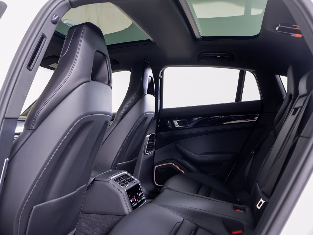 Certified 2023 Porsche Panamera 4S AWD/4WD image 7