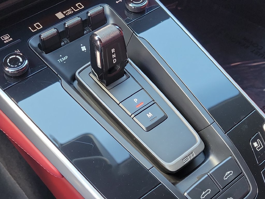 Certified 2022 Porsche 911 Turbo S AWD/4WD image 35