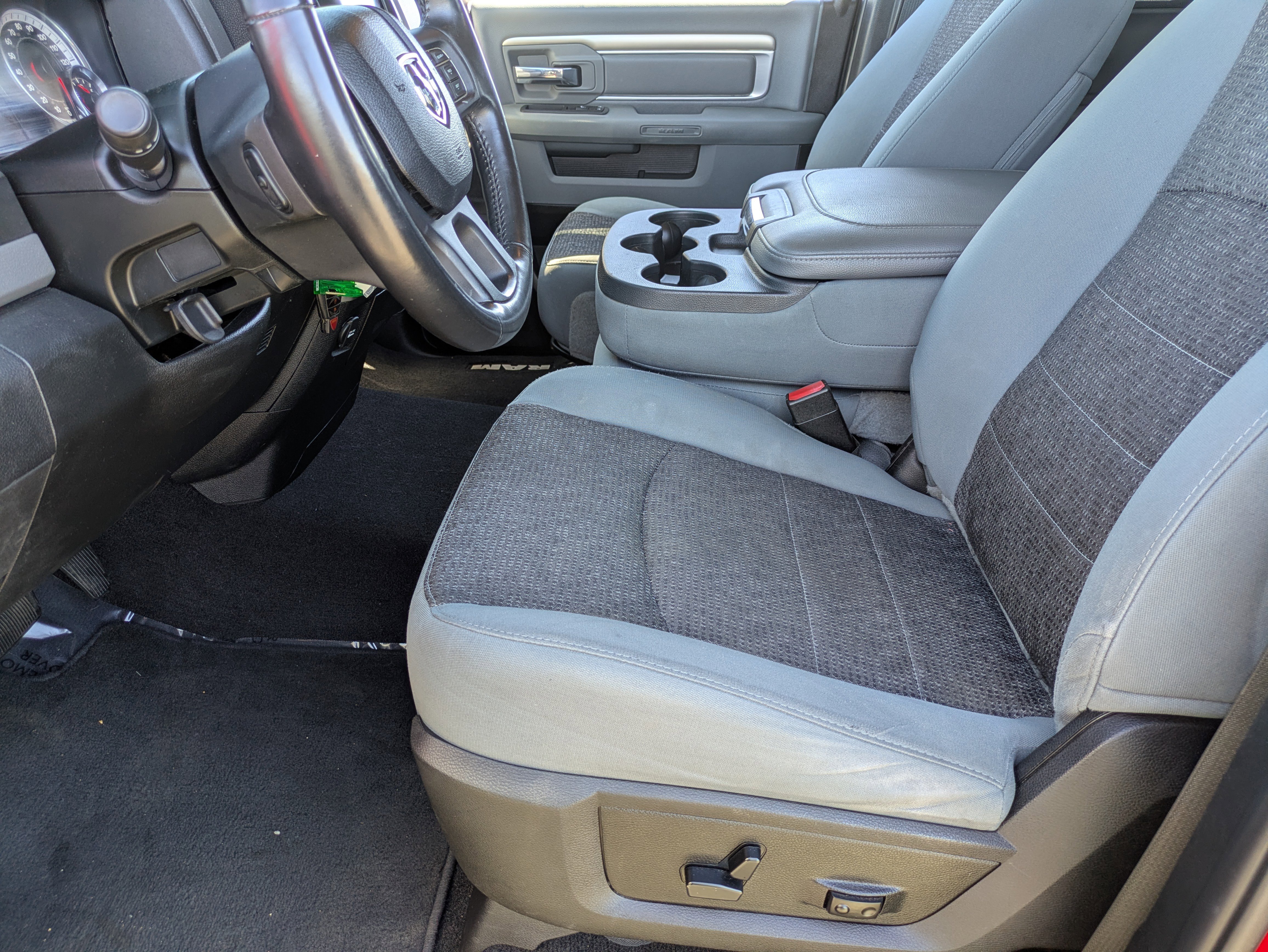 Used 2019 RAM 1500 Classic Warlock w/ Luxury Group image 16