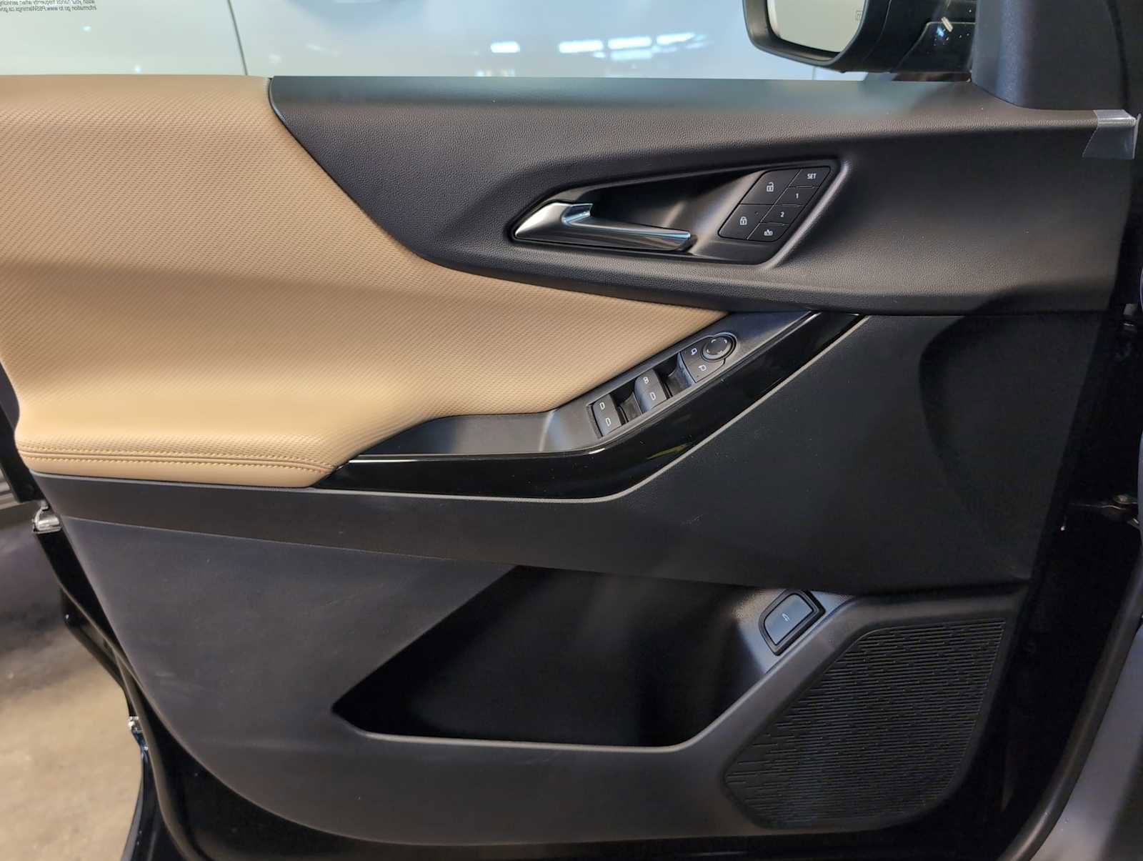 New 2026 Chevrolet Equinox ACTIV w/ Convenience Package III image 22