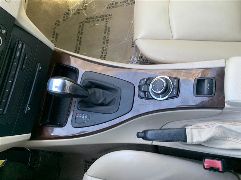 Used 2009 BMW 335i Convertible image 36