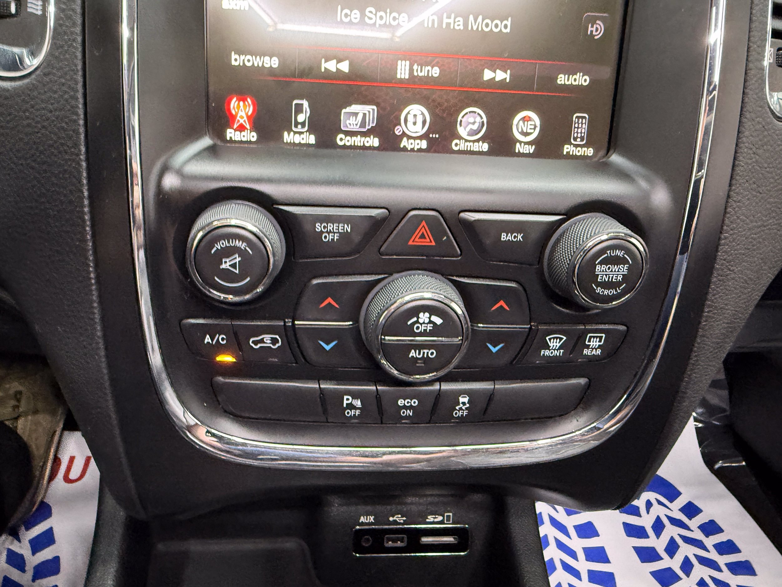 Used 2015 Dodge Durango Limited AWD/4WD image 19