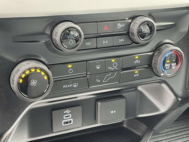 New 2026 Ford F350 XL w/ XL Chrome Package AWD/4WD image 24