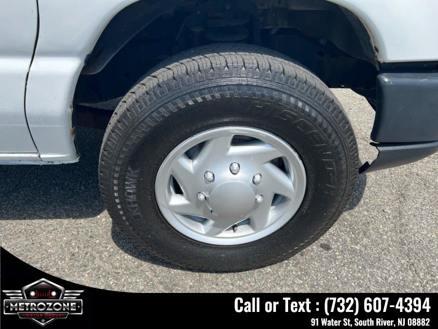 Used 2012 Ford E-350 and Econoline 350 Super Duty w/ PWR Group RWD image 29