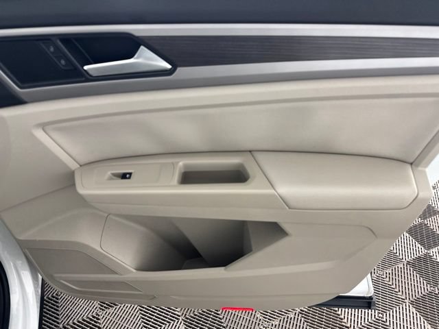 Used 2020 Volkswagen Atlas SE w/ Panoramic Sunroof Package FWD image 22