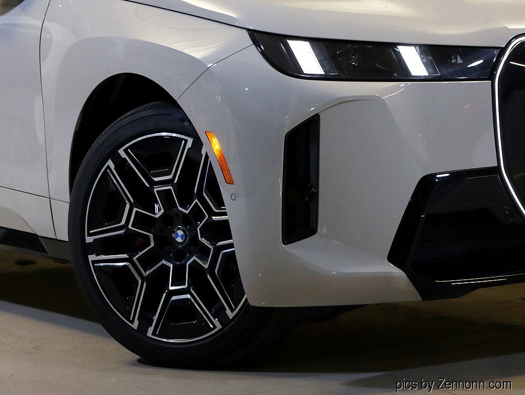 Used 2026 BMW iX xDrive45 image 4