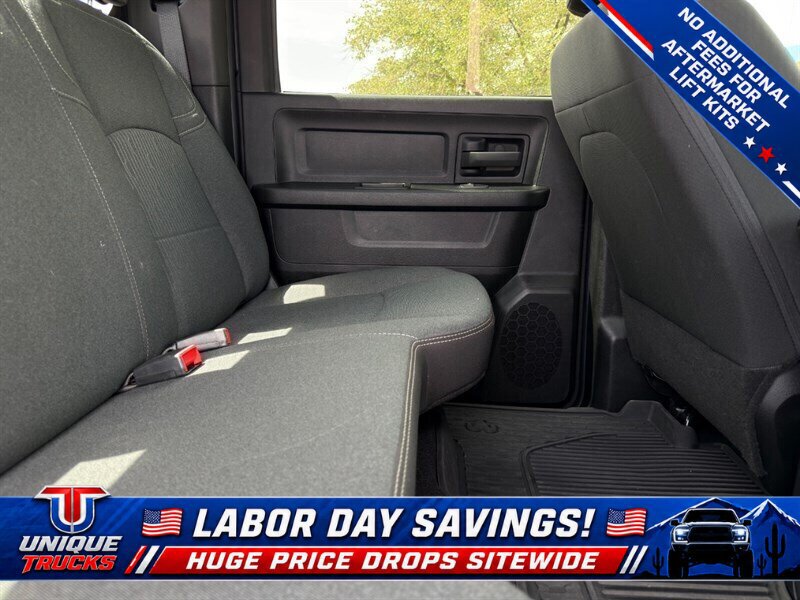 Used 2024 RAM 3500 Tradesman w/ Chrome Appearance Group AWD/4WD image 29