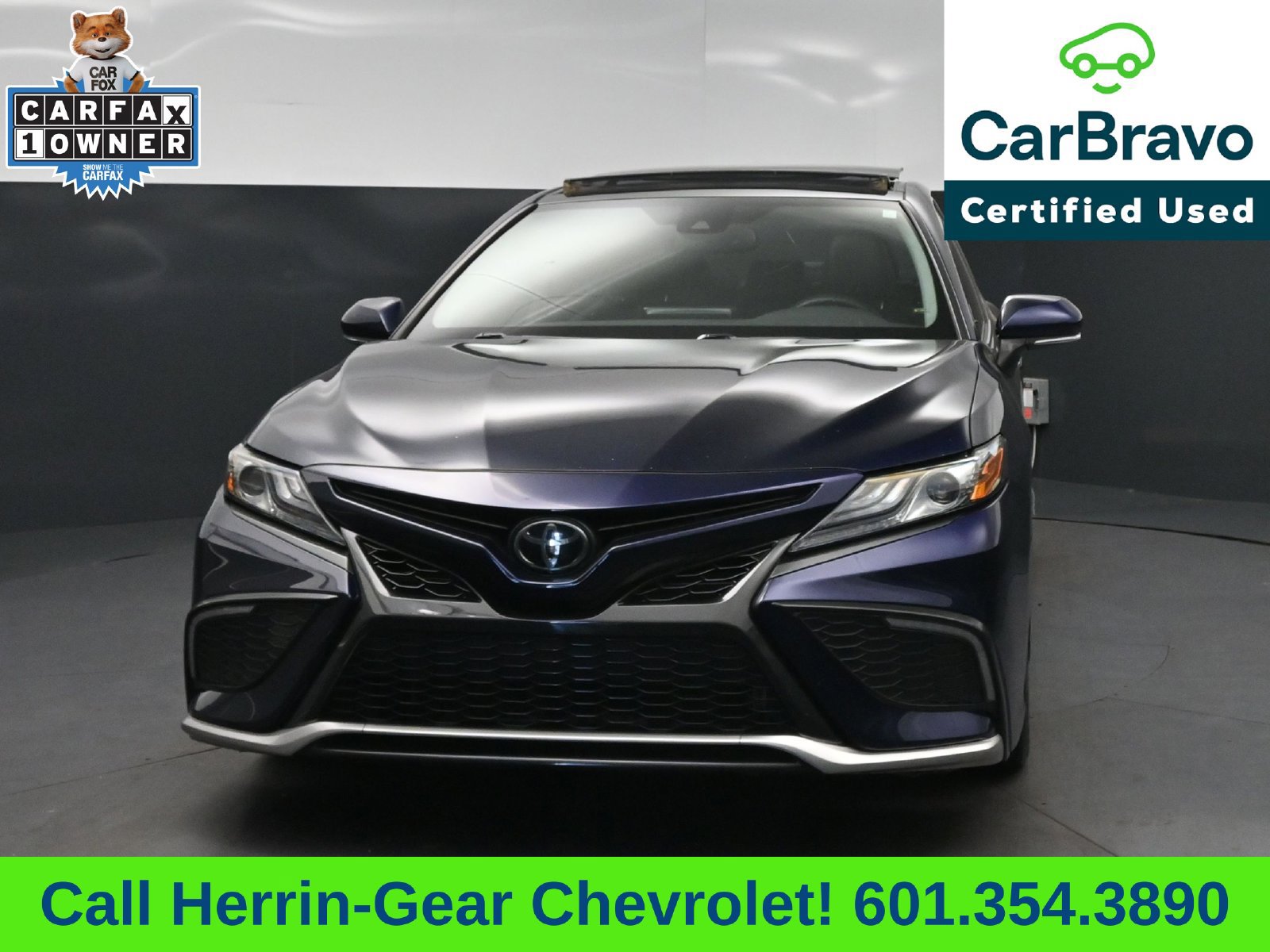 Used 2022 Toyota Camry XSE FWD image 10