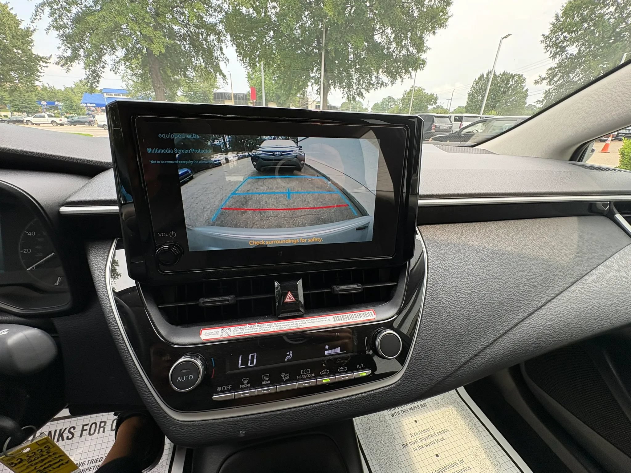 Used 2025 Toyota Corolla LE FWD image 39