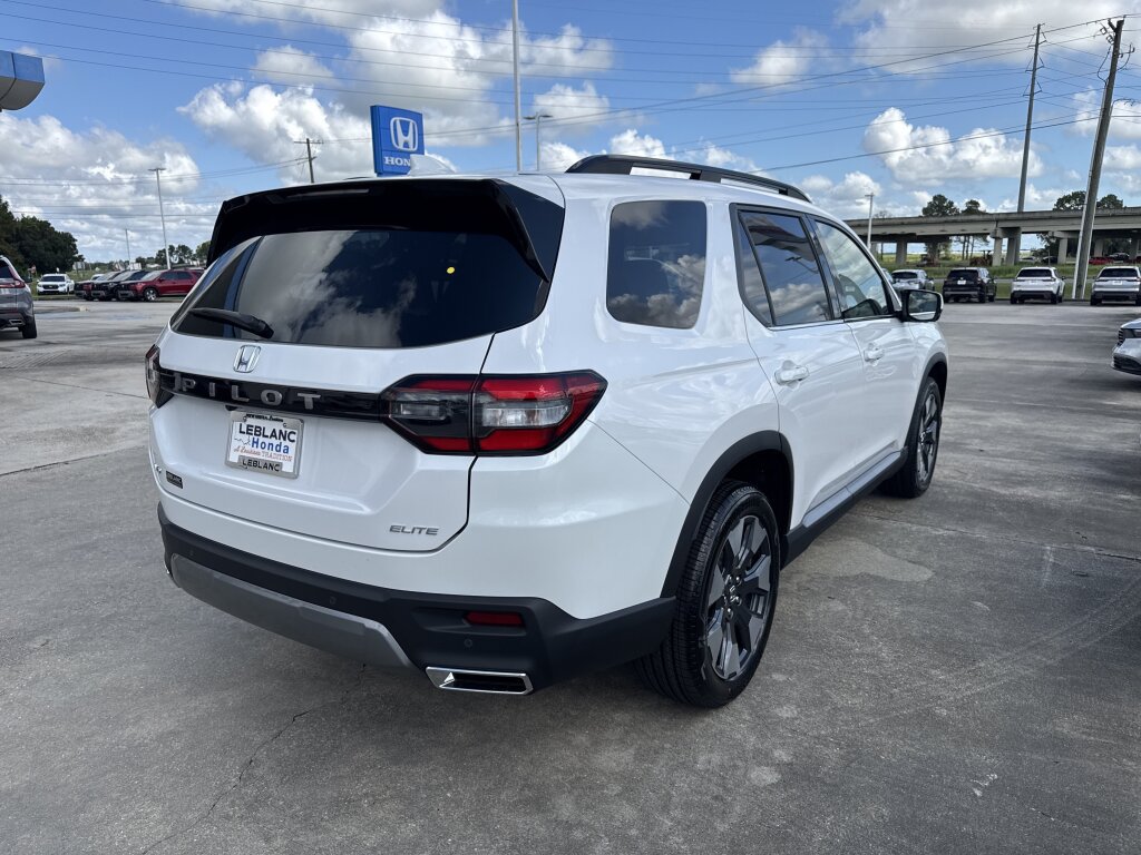 New 2026 Honda Pilot Elite image 4