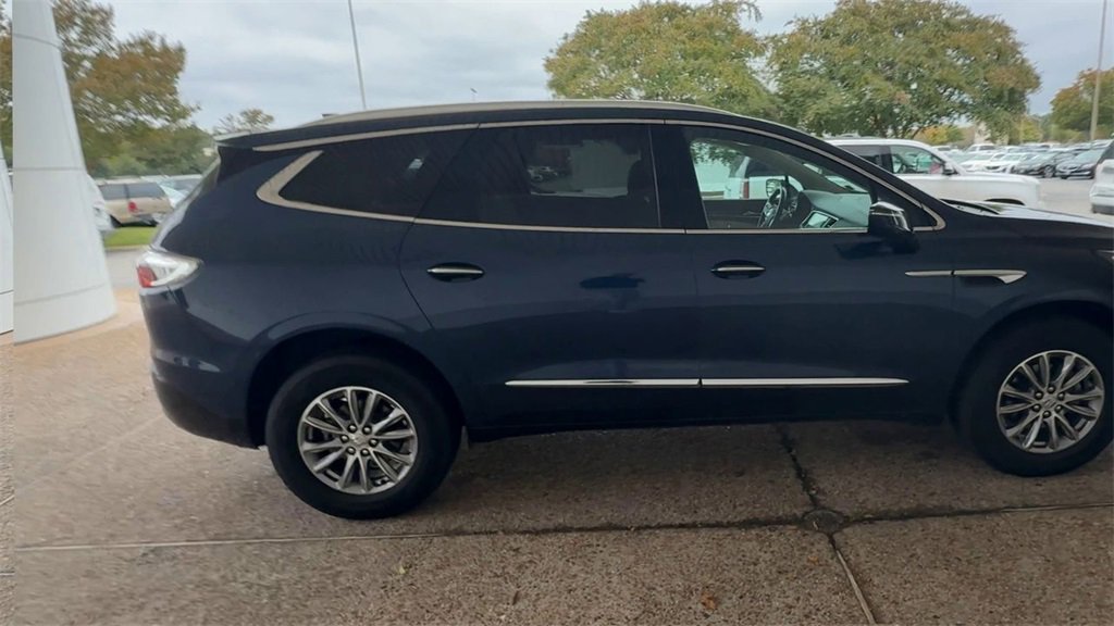 Certified 2023 Buick Enclave Essence image 9