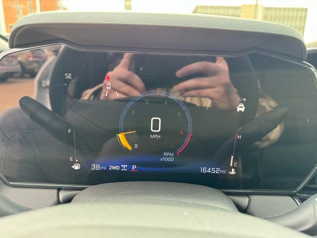 Used 2025 Chevrolet TrailBlazer RS w/ Convenience Package image 17